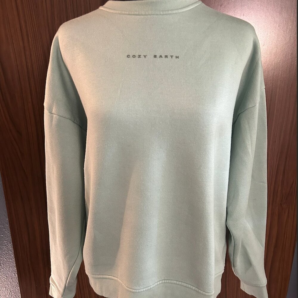 Cozy Earth City Scape Sweatshirt Size M - Picture 2 of 7